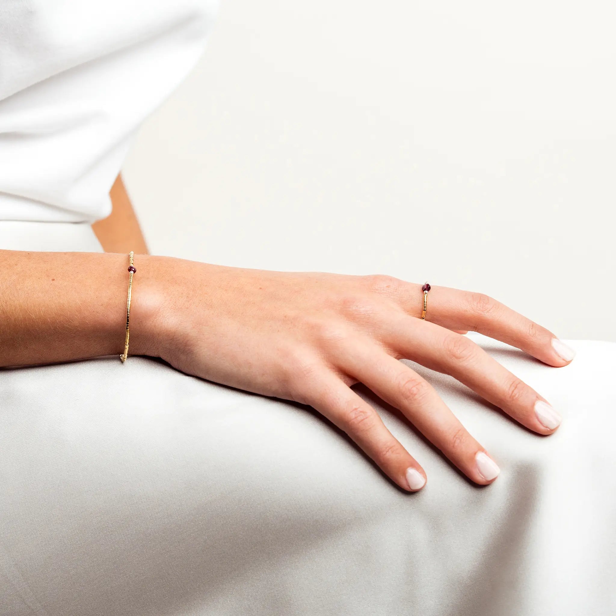 collier / bracelet AVA 1 - Grenat - Têtes Blondes