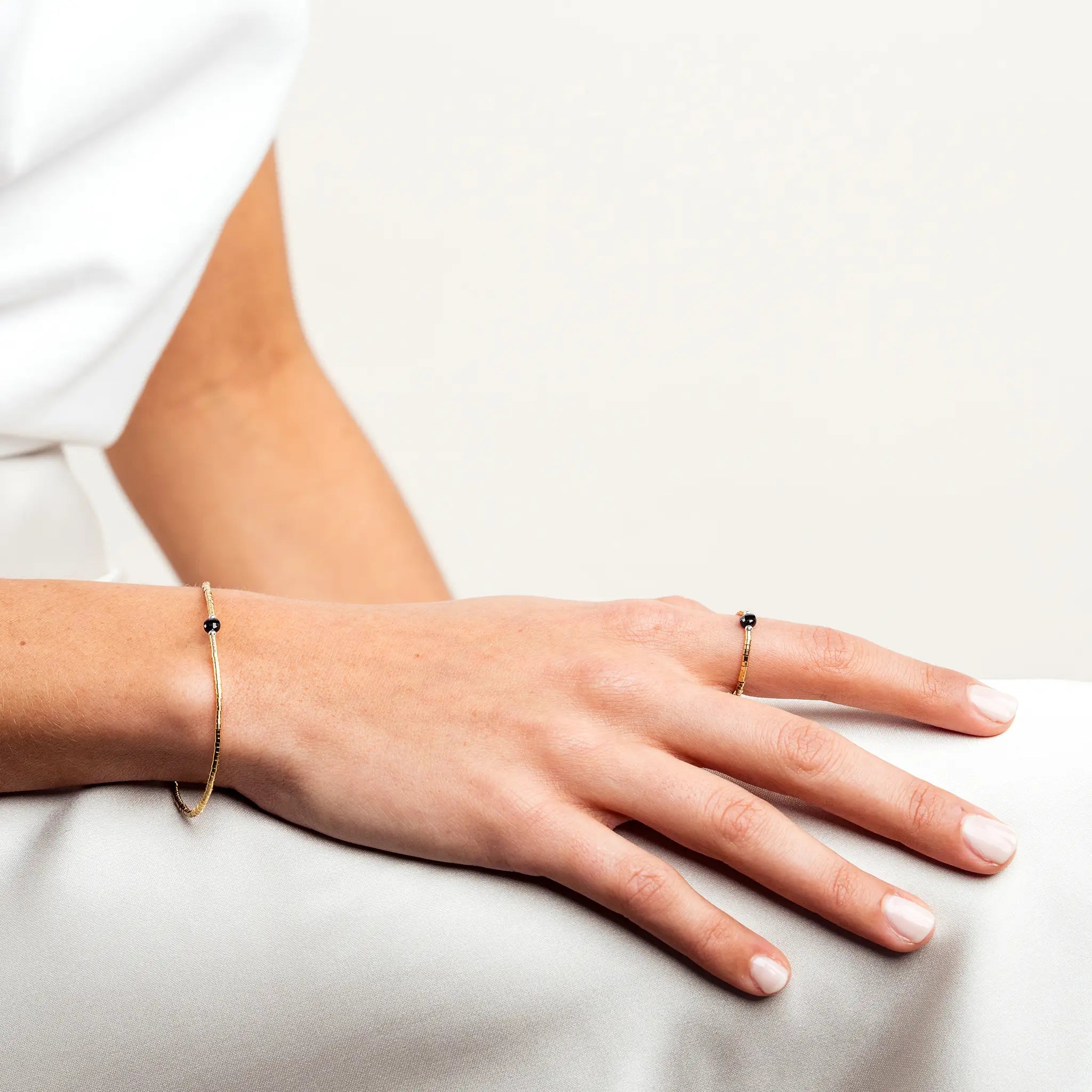 collier / bracelet AVA 1 - Spinelle - Têtes Blondes