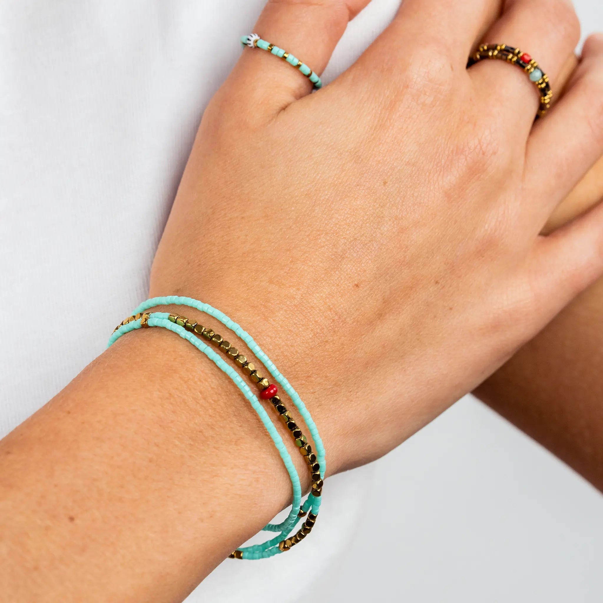 collier / bracelet Bague Heishi - Bleu Cyan - Têtes Blondes