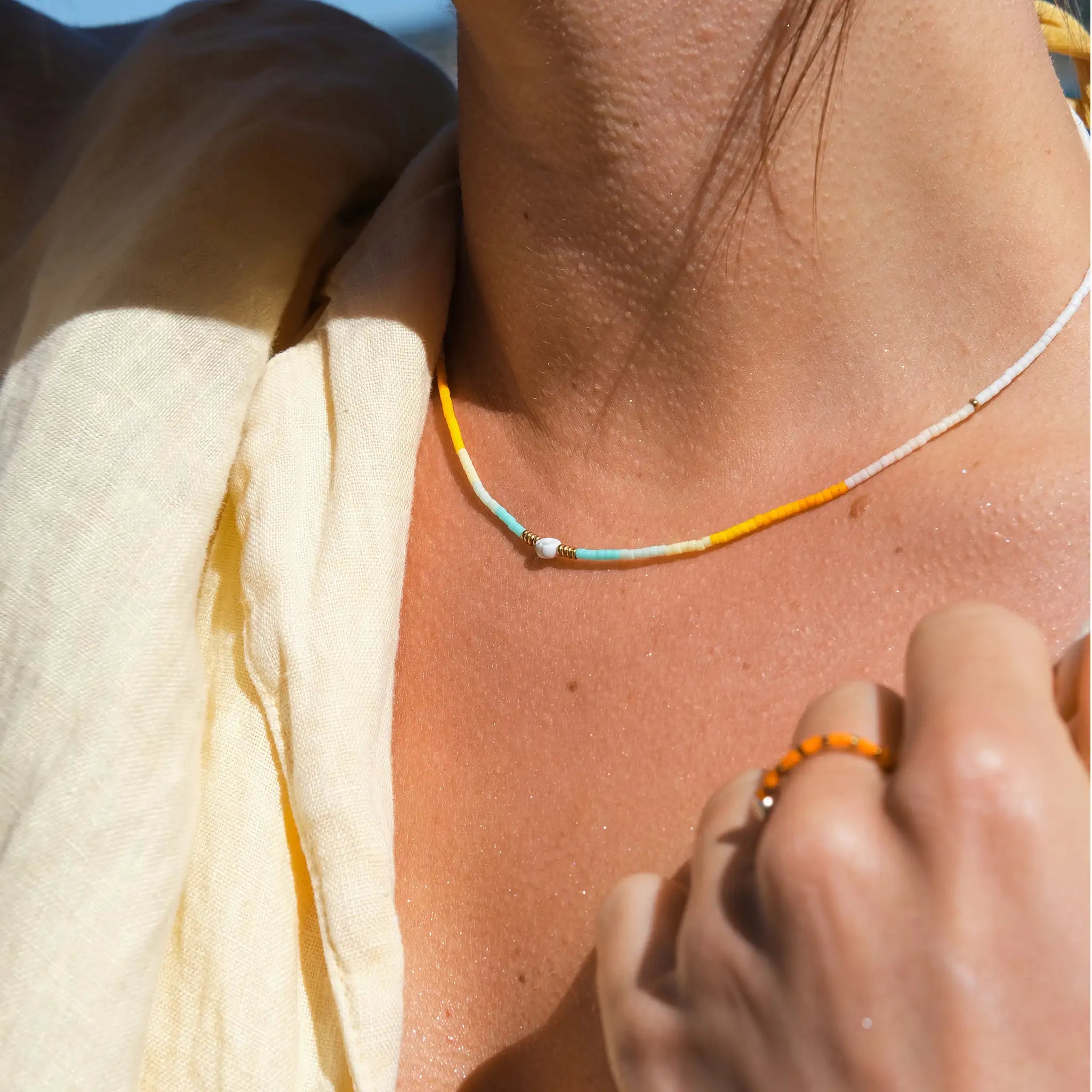 collier / bracelet CO(O)RNICHE - Ras de cou ultra fin - Têtes Blondes