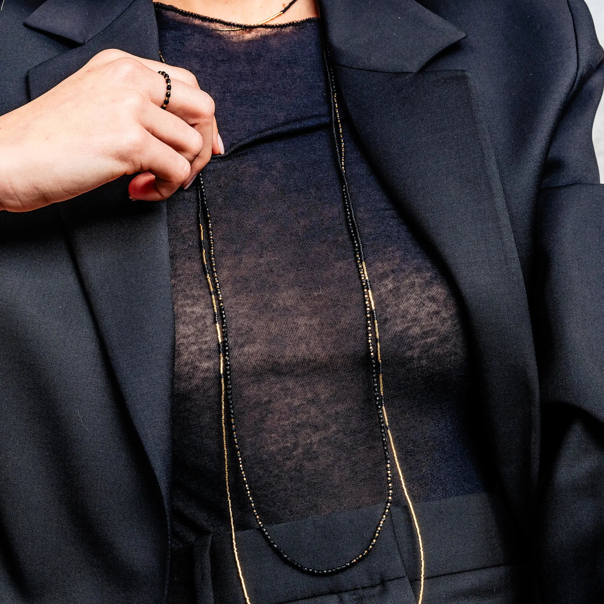 collier / bracelet LULLI - 7 tours Noir Mat ultra fin - Têtes Blondes