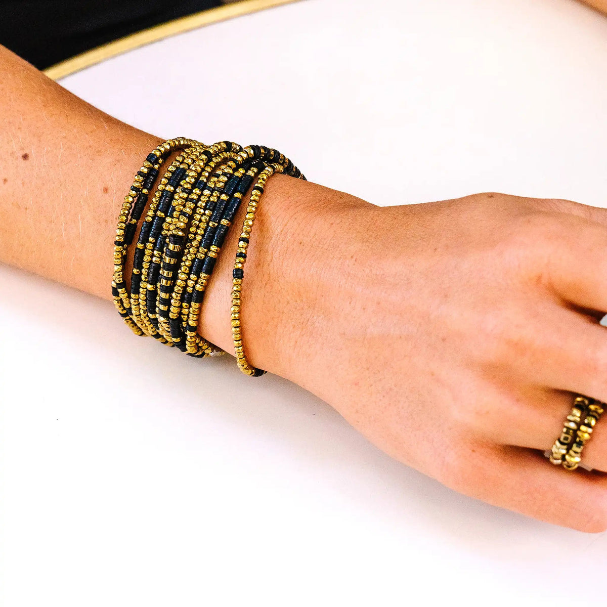 collier / bracelet CÉLINE 6 - Gold & Noir - Têtes Blondes