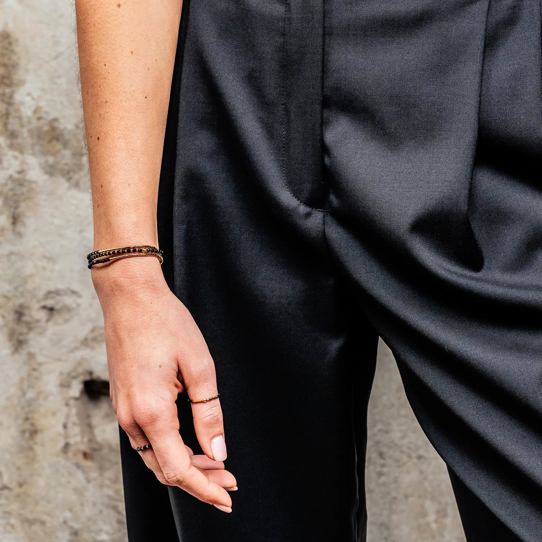 collier / bracelet LULLI - 3 tours Noir Mat - Têtes Blondes